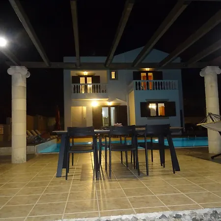 Seanelli Pool Bbq Sea View וילה *